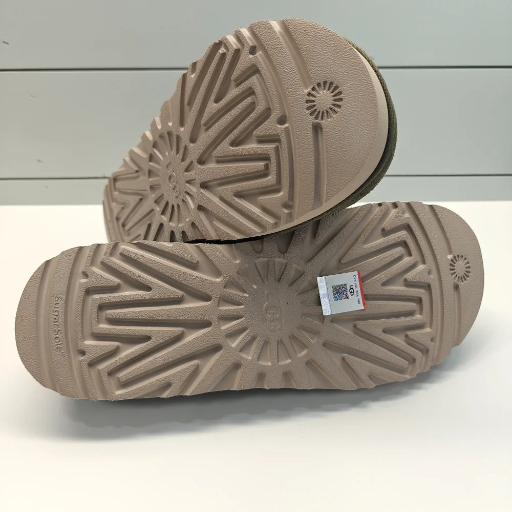 UGG goldencoast moss